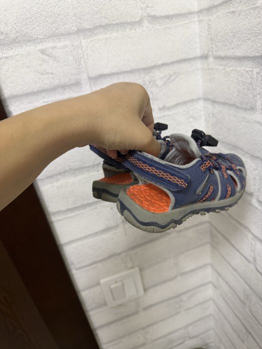 Весенние сандали на мальчиков