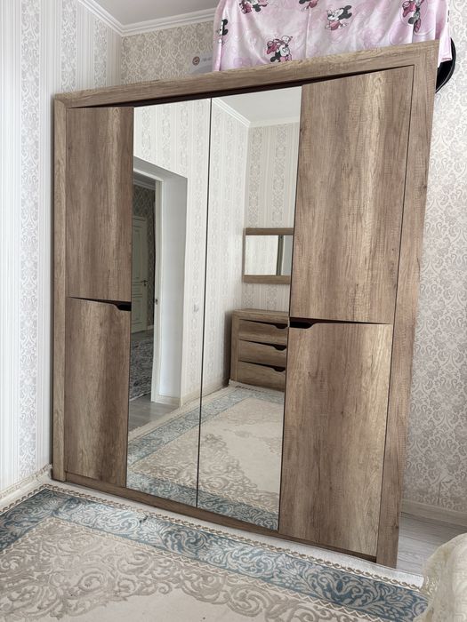 Спальный гарнитур