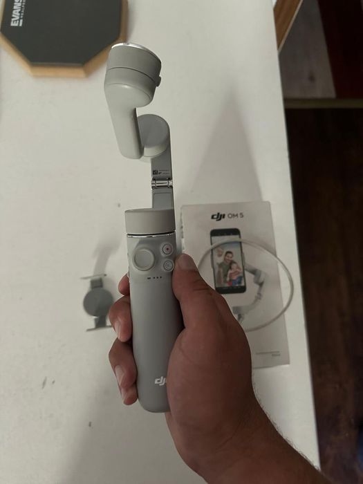 Стабилизатор для смартфона DJI Osmo Mobile SE