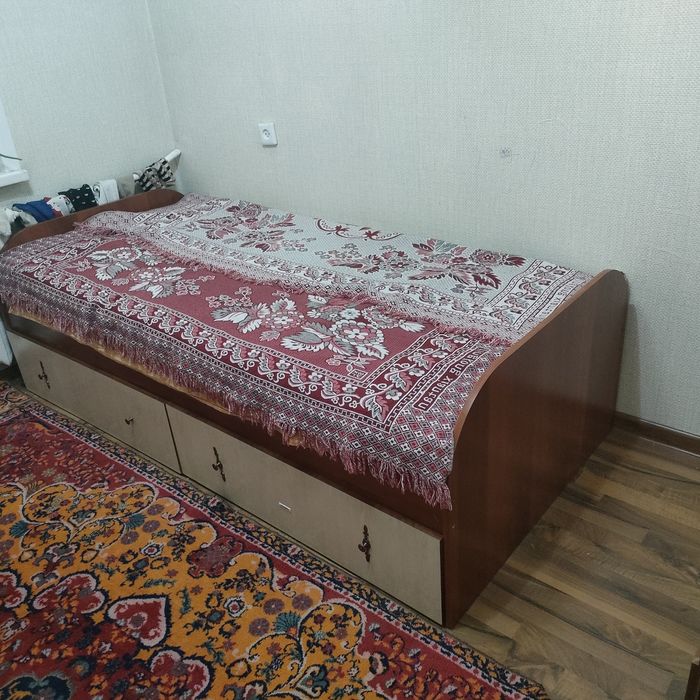 Продам шкаф и кровать