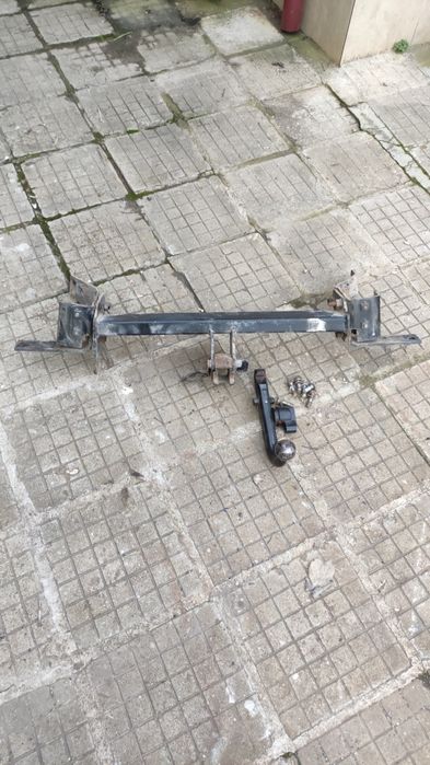 Теглич за Опел Антра