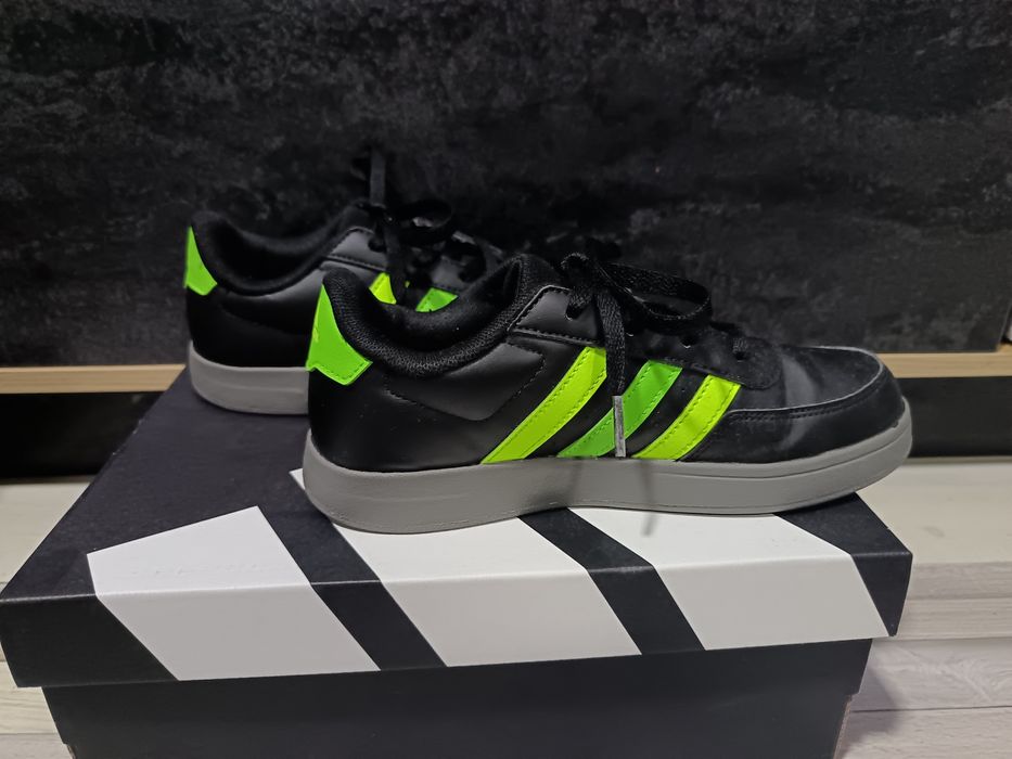 Детски маратонки Adidas 35 1/2