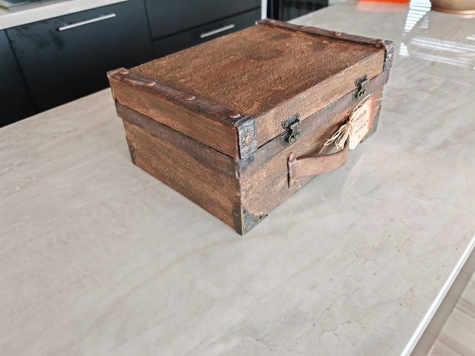 Уникални, ръчно изработени подаръчни кутии с дизайн по ваше желание