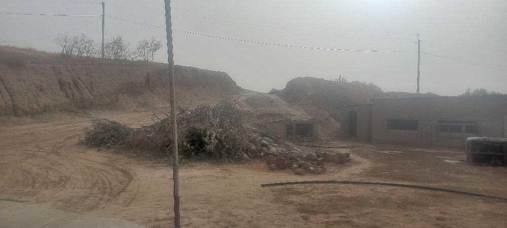 Hovli sotiladi sroshni