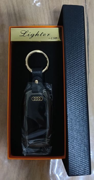 Продам брелки многофункциональные подарочные набор зажигалки! Новые!