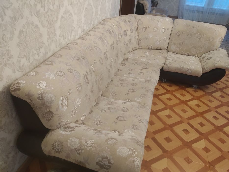 Диван угловой с креслом