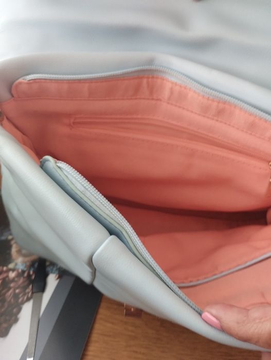 Страхотна чанта в млечно син цвят