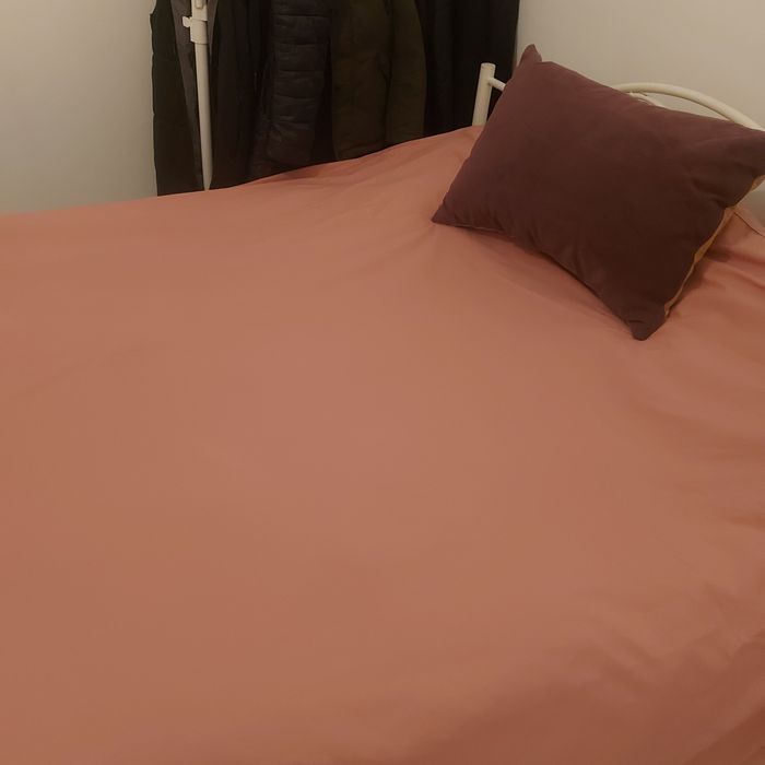 Vind cearșaf de pat din bumbac , Lungime 2.65 și lățime 2.22 cm