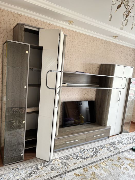 Продам стенку в очень хорошем состоянии