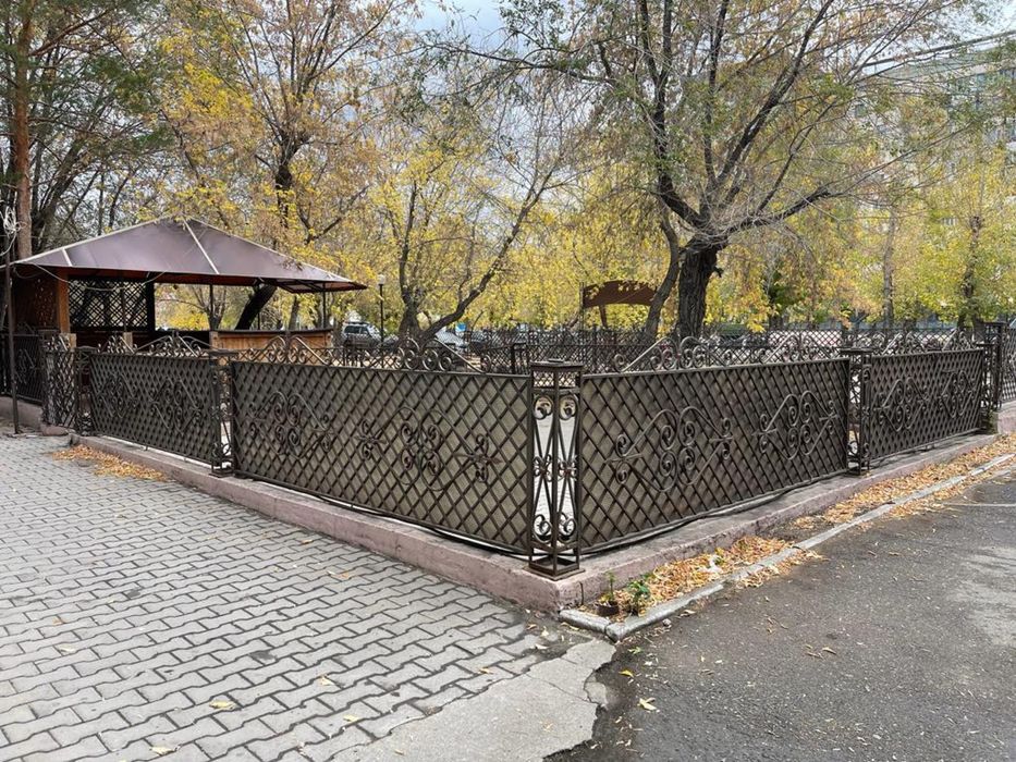 Забор кованный