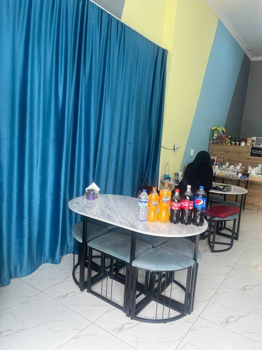 Shu stol stulla sotiladi