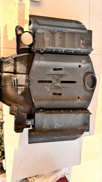 Корпус воздушного фильтра.