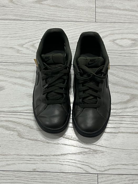 Adidasi nike