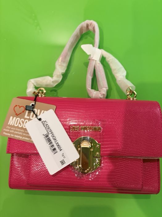 НОВА чанта Moschino