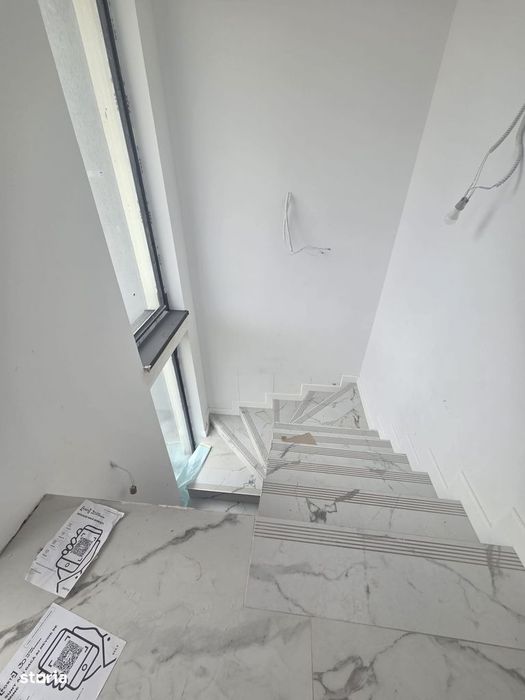 Vila parter + etaj  selgros malu mare