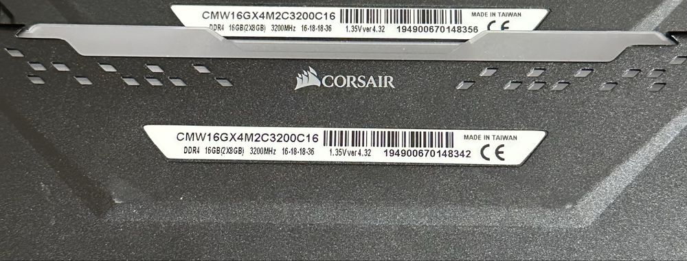 Ofertă! Memorie Ram Vengance Corsair RGB Pro 32 GB DDR 4! 3200 Ghz