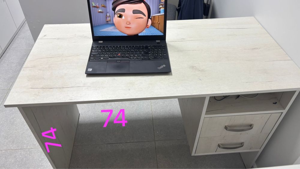 Стильный стол с тумбой