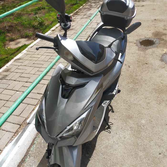 Мопед 125 куб 8 про макс. Стоит в Астане. Продам или обмен