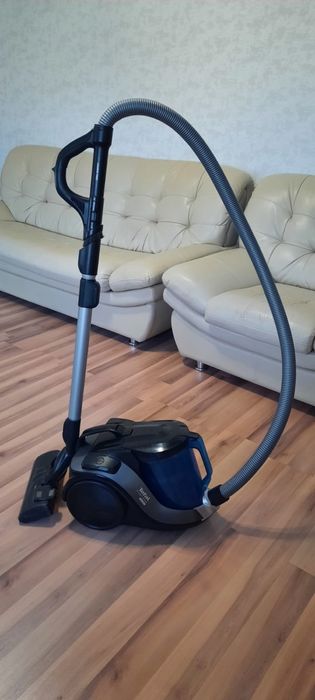 Пылесос Tefal в идеальном состоянии