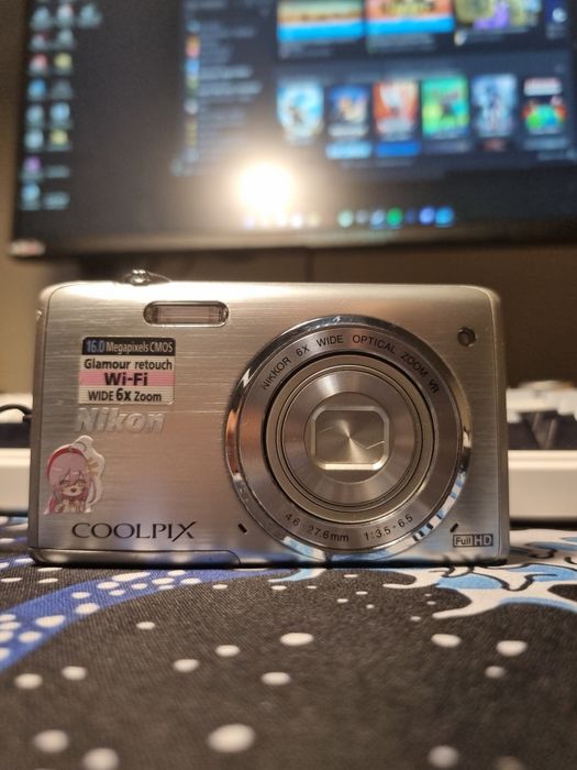 Продам Nikon Coolpix s5200 wifi