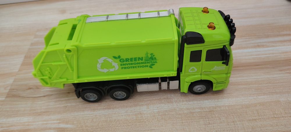 Mașinuța copii cu sunete și lumini