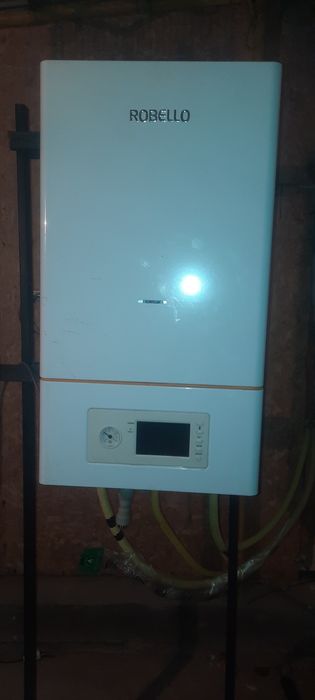 Газовые котлы, запчасти и рабочие