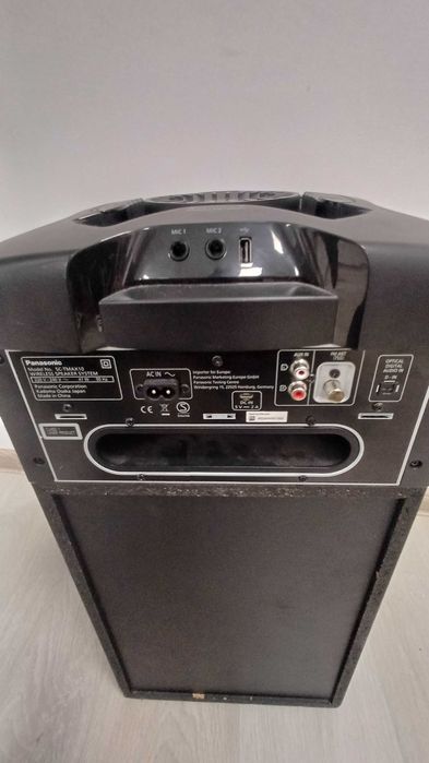 Продавам колонка PFILIPS +микрофони