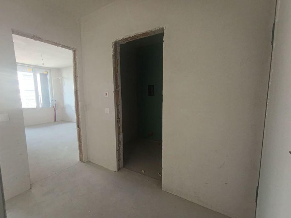 Многостаен за продажба в ж.к. Банишора