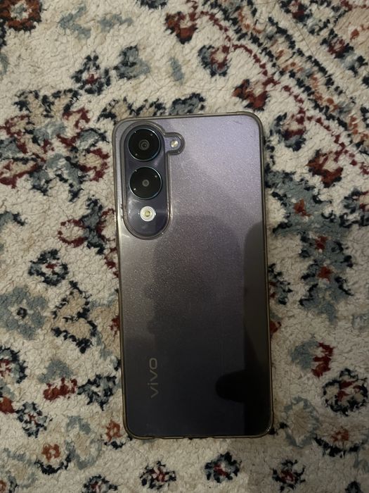 Телефон vivo Y04