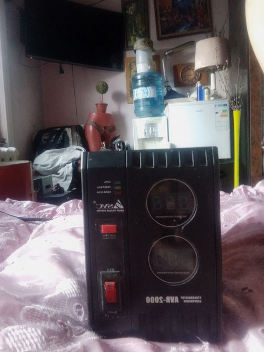 Продам стабилизатор напряжения