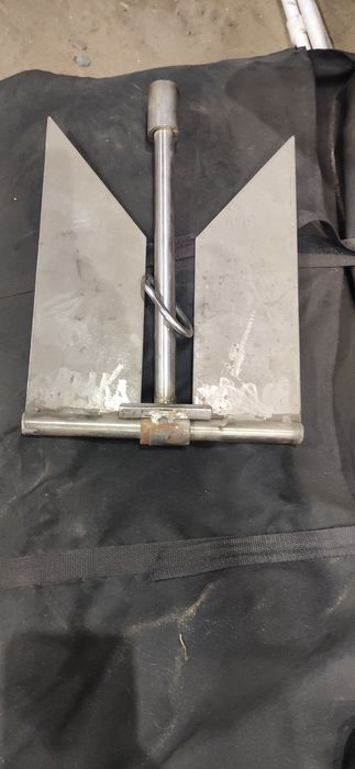 продам лодочный якорь