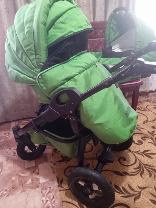Продам коляску детскую
