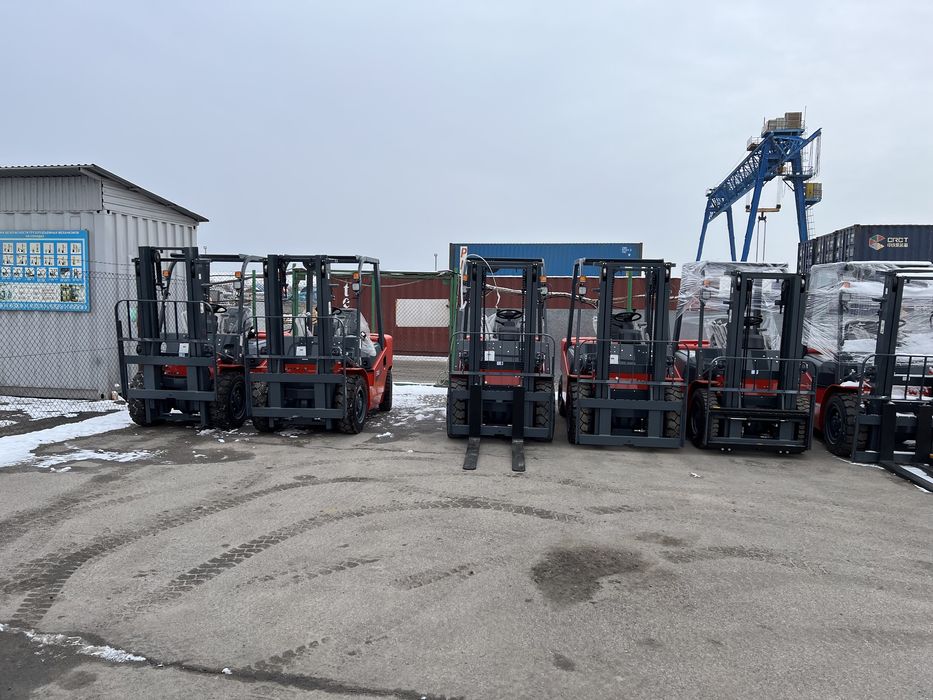 Вилочный погрузчик