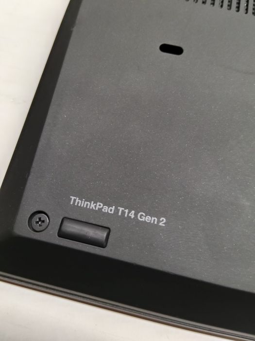 Lenovo P14s Undercover :) i7 gen 11,16gb RAM ,t500 gpu,256gb