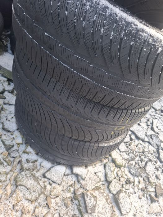Vand set 4 anvelope 245 45 18 michelin de iarna