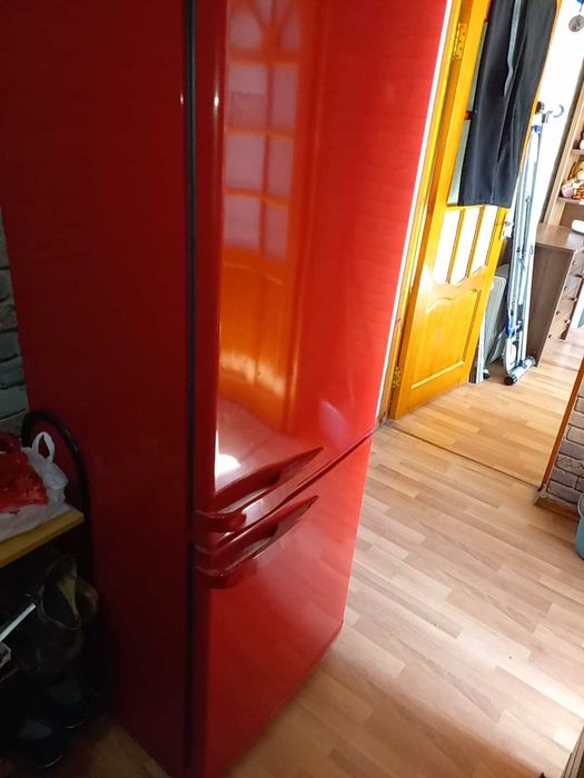 Продам холодильник STINOL