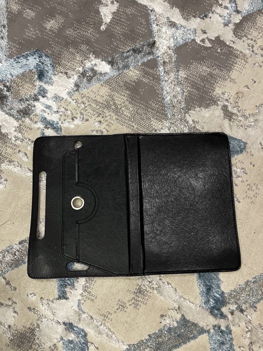 Продам чехол на планшет