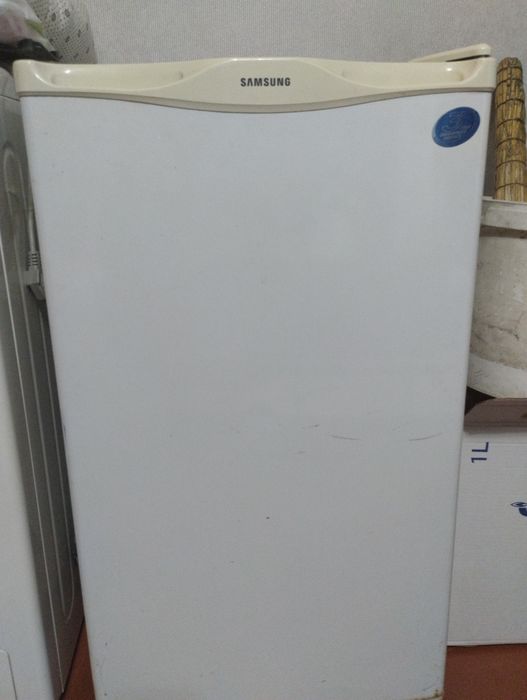 Модель Samsung  холодильник