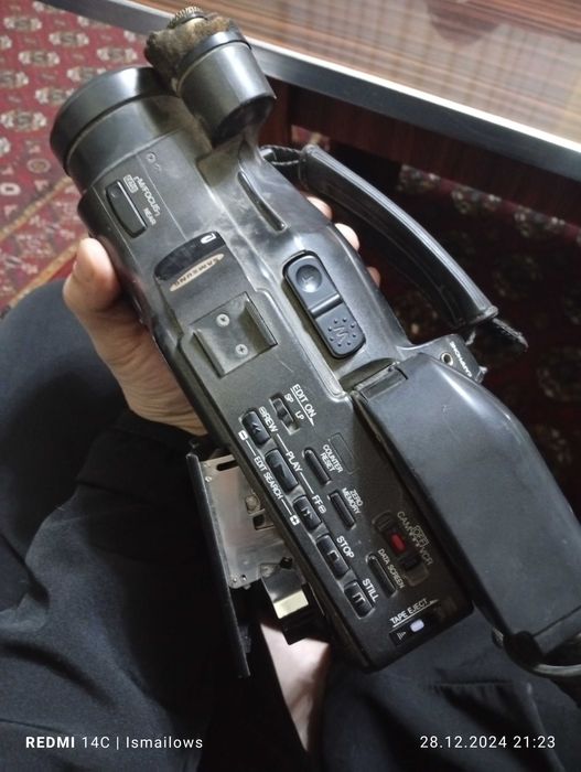 Видеокамера  б/у