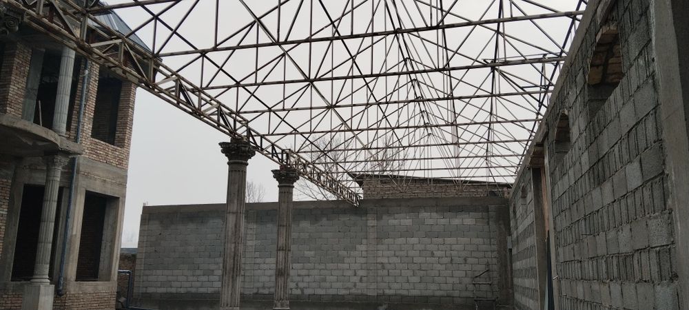 Том Навес Парник курамиз