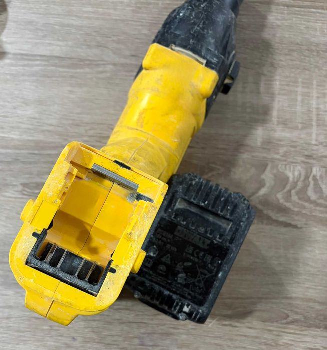 Акумулаторен перфоратор Dewalt DCH133N 18 V