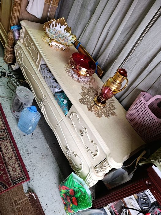 Продам комоды и тумбу