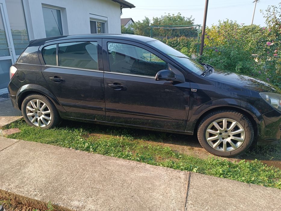 Opel Astra H, stare foarte bună