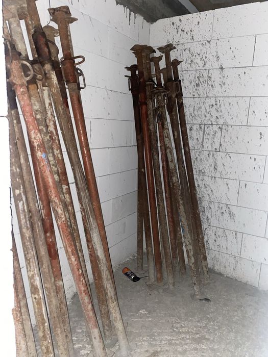 Popi metalici  sau schimb cu schela