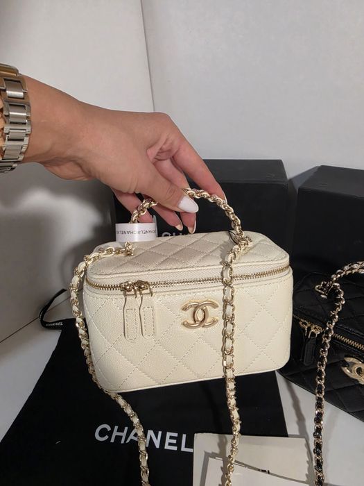 Дамска чанта Chanel Vanity Case 17C
