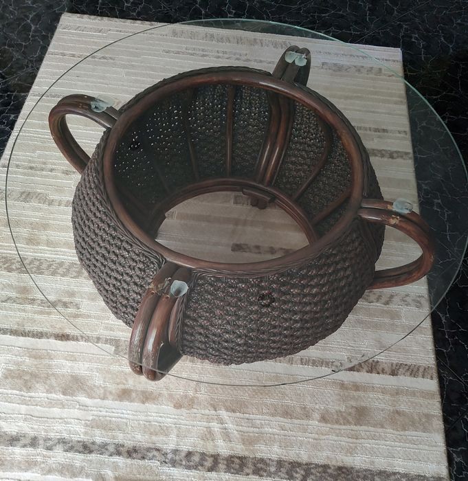 Градинска  маса със стъкло