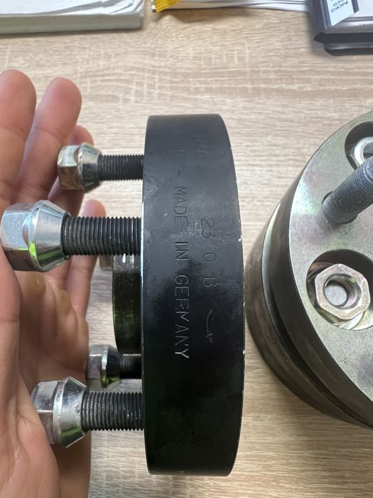 Distantiere 5x100 25mm