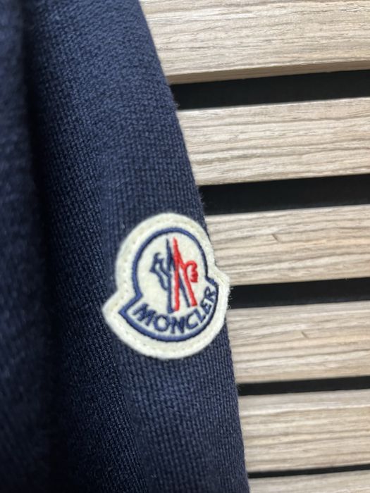 MONCLER : Men’s Logo Crew Neck Sweater - Нов размер S / Оригинал