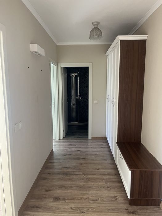 Продава се Тристаен апартамент в Варна, Базар Левски - 80 кв.м за 2175 €/кв.м - Снимка #4