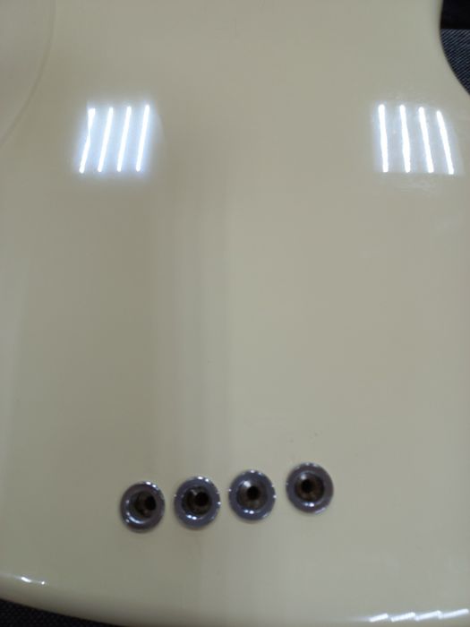 Fender Jazz Bass MiJ AVRI'62 1996 год.